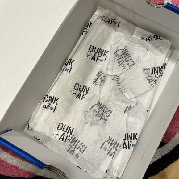 Nike x Undefeated Air Force 1 – Green – Size 11 – Used with Box - Picture 8 of 10